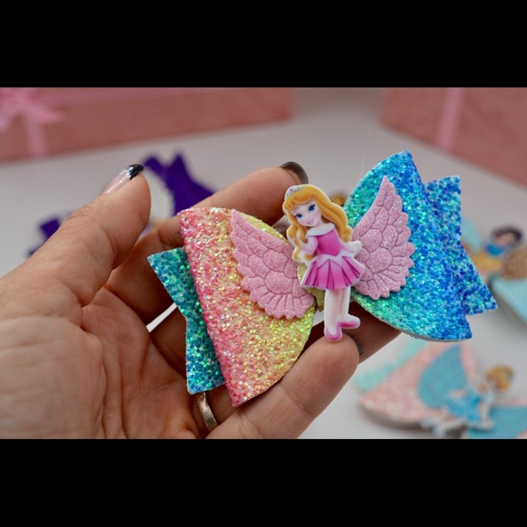 Princess Hair Sparkly Bow Clips - Picture 3 of 7
